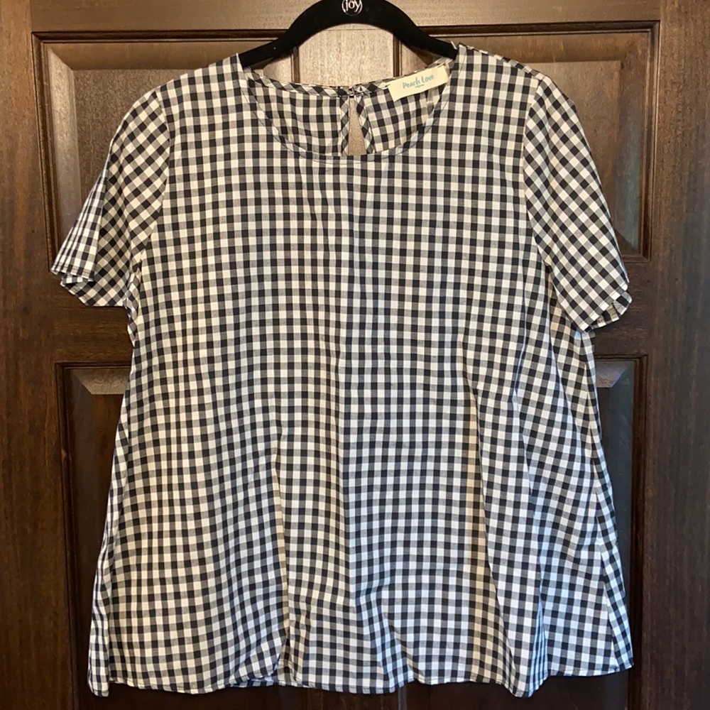 Peach Love California Black and White Gingham Short Sleeve Blouse